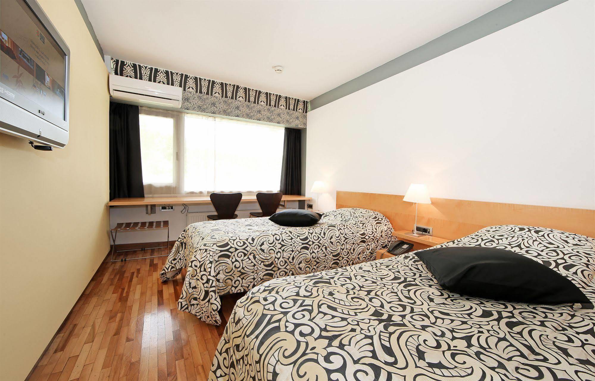 Hotel Grosuplje Ngoại thất bức ảnh